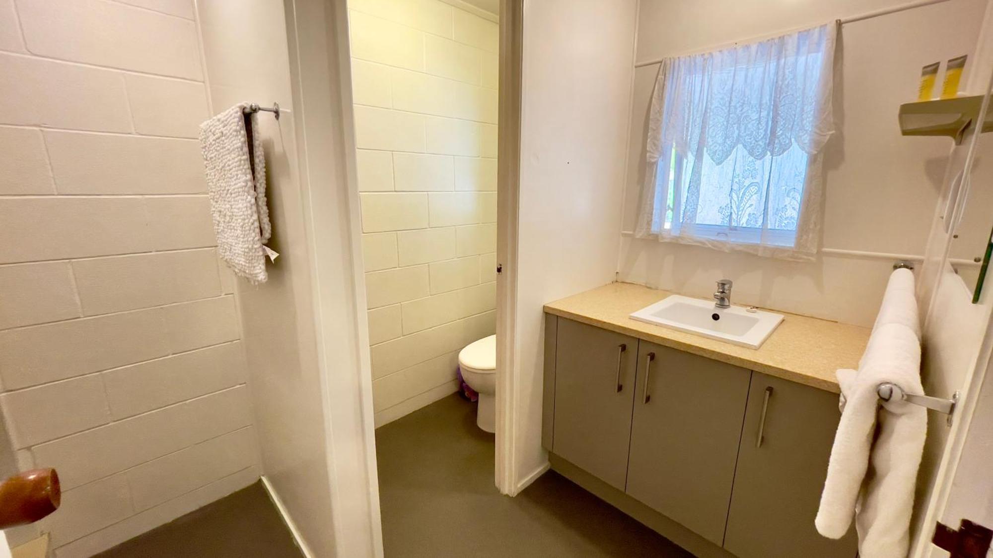 Waiuku Motel Экстерьер фото